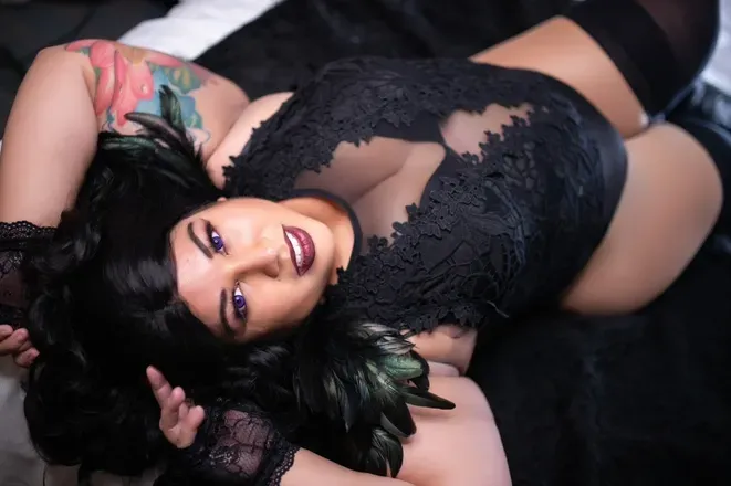 OnlyFans cuenta surelyshirley header 2