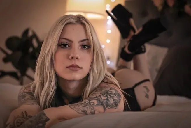 OnlyFans cuenta bbylyss00 header 2