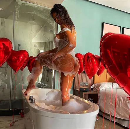 OnlyFans cuenta flavyrubi header 2