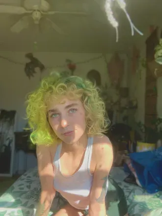 OnlyFans account  cinfulworm avatar 1