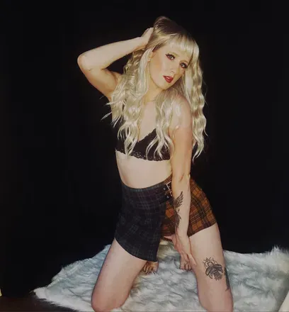 OnlyFans cuenta emberamor avatar 1