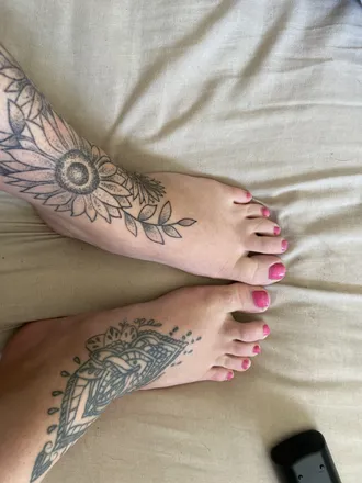 OnlyFans cuenta thefootfairy4you header 2