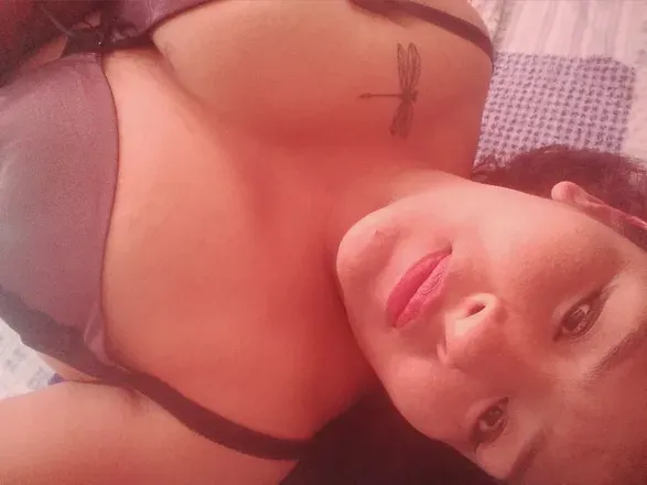 OnlyFans account  merychf21 header 2