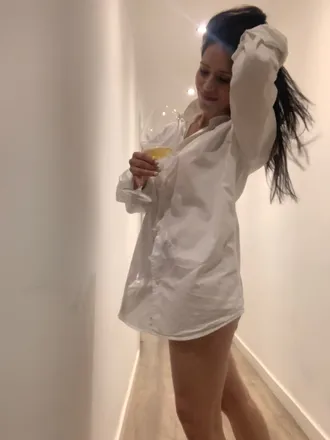 OnlyFans account  amalia32 header 2