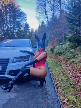 OnlyFans cuenta aurora_blackdiamond header 2
