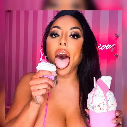 OnlyFans cuenta theonlykiaramia avatar 1