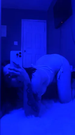 OnlyFans cuenta theonlystellabell header 2