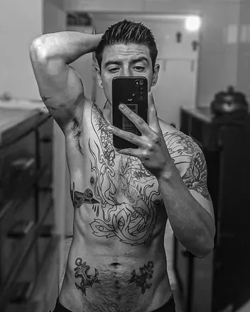 OnlyFans account  red_bones avatar 1