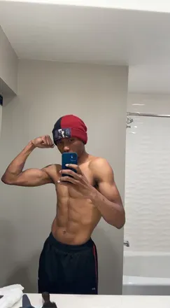OnlyFans cuenta kingakira avatar 1