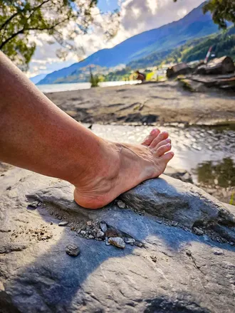 OnlyFans cuenta feetfamilyaffair header 2