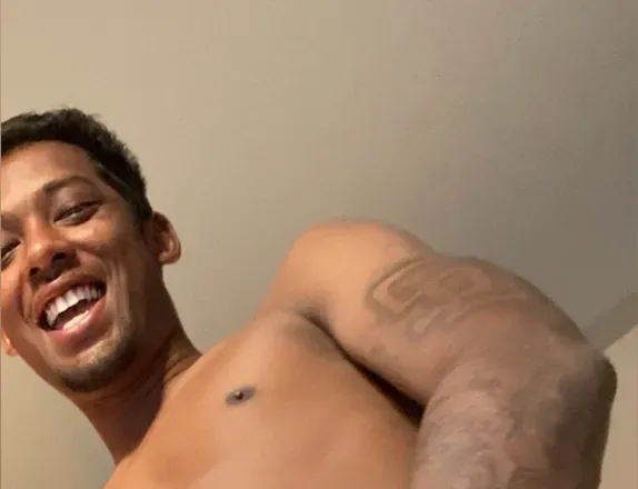 OnlyFans cuenta kayowe619 header 2