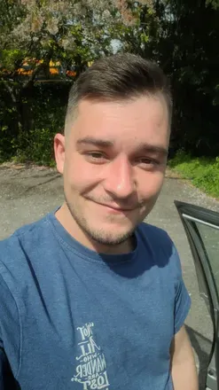 OnlyFans account  averagejim90 avatar 1