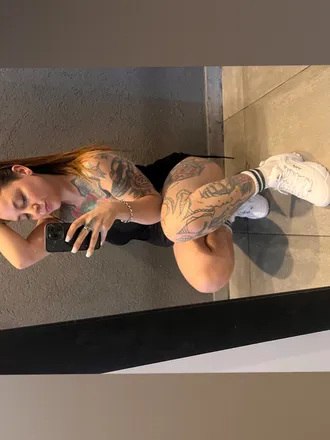 OnlyFans cuenta scrlove header 2