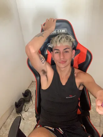OnlyFans cuenta myfriendtoroa.r.g header 2