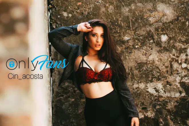 OnlyFans cuenta xicindyrellaa header 2