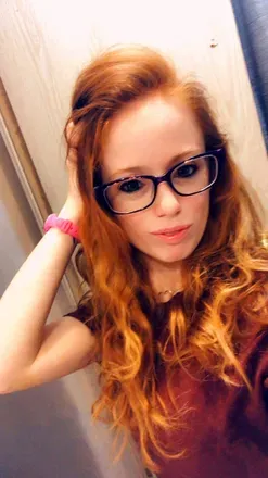 OnlyFans cuenta feistylilredfree avatar 1