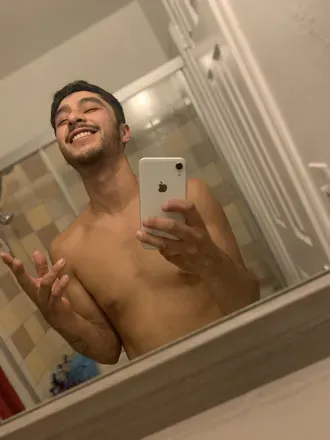 OnlyFans cuenta daddykrinik avatar 1