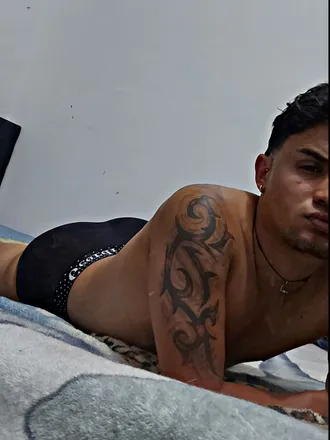 OnlyFans cuenta stivenbolivarp1 header 2