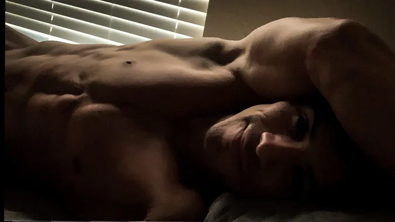 OnlyFans cuenta lookitspoolboy header 2