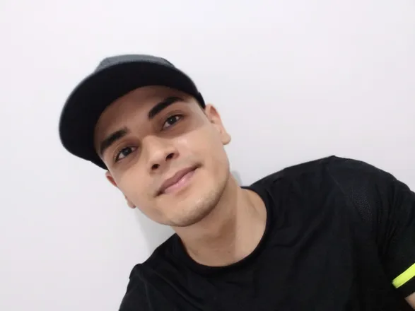 OnlyFans cuenta alessandro.g header 2