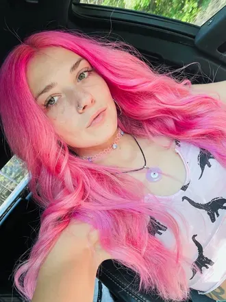 OnlyFans cuenta kenziie420 avatar 1