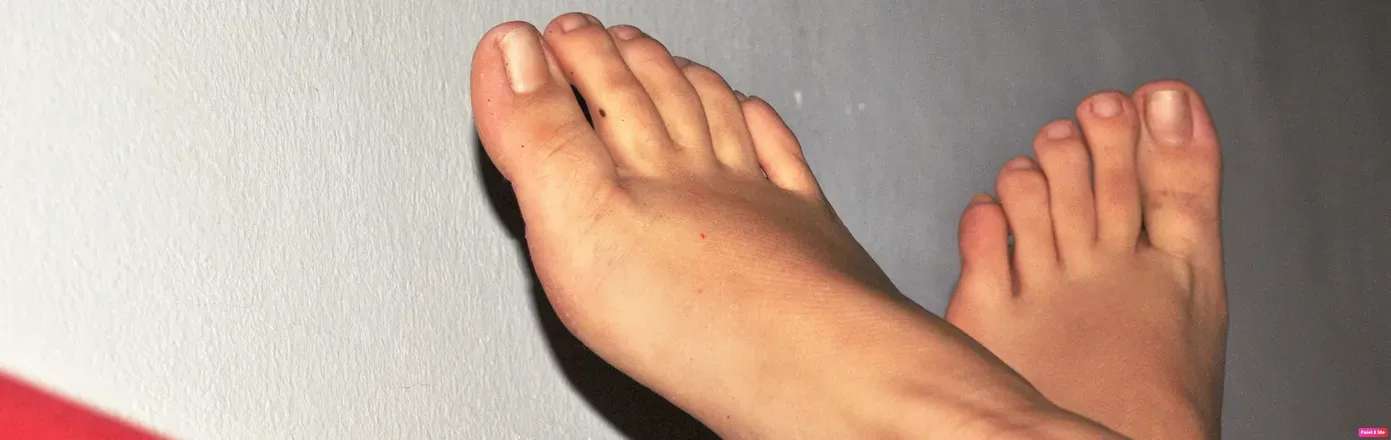 OnlyFans cuenta feetishdays header 2