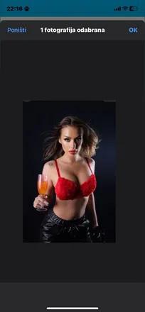OnlyFans cuenta masseuseelena header 2
