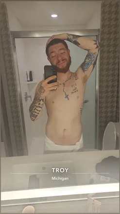 OnlyFans cuenta cliffordthebigred avatar 1