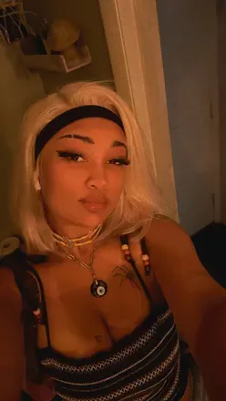 OnlyFans cuenta z0mbiebxtch avatar 1