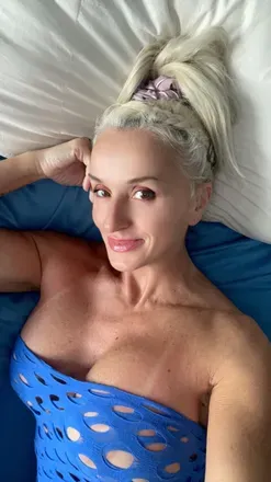 OnlyFans account  sexyserbian avatar 1