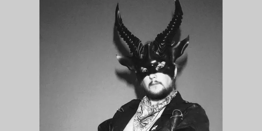 OnlyFans cuenta thefoxystranger header 2