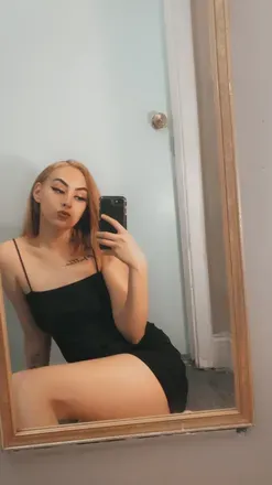 OnlyFans cuenta fetishqueen22 header 2