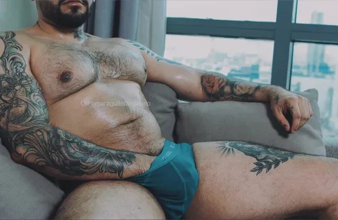 OnlyFans cuenta omaraguileraellatino header 2