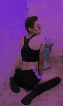 OnlyFans account  zukiggh header 2