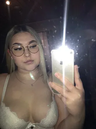 OnlyFans cuenta bootyb1tch avatar 1