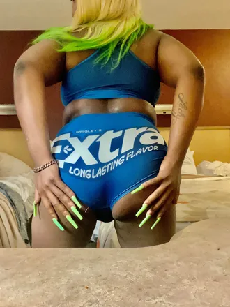 OnlyFans cuenta loveybbcbih header 2