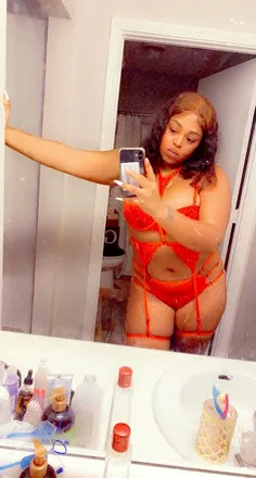 OnlyFans cuenta tinasnowwwww header 2