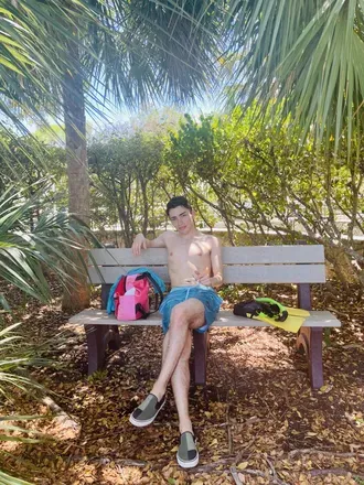 OnlyFans account  divinethroat avatar 1