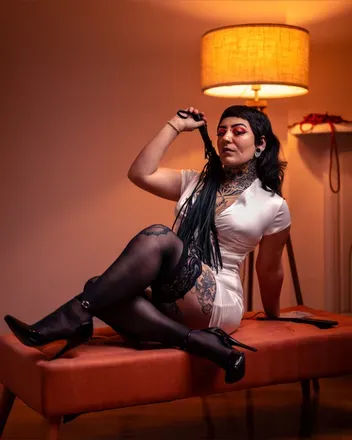 OnlyFans cuenta iamdominaana header 2