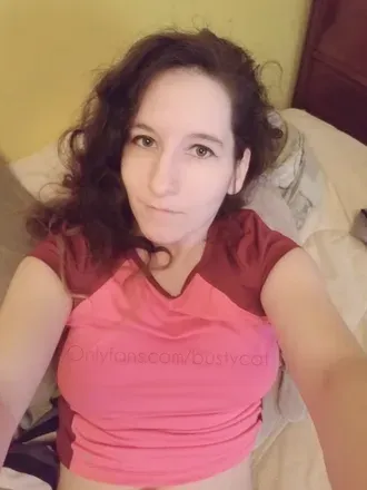 OnlyFans cuenta bustycat avatar 1