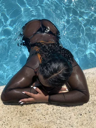 OnlyFans cuenta negrabella98 header 2