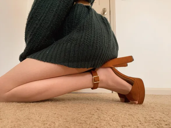 OnlyFans account  caroline.themysterygirl header 2
