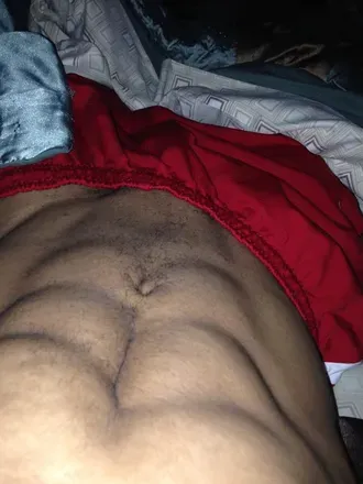 OnlyFans cuenta youmightknowus avatar 1