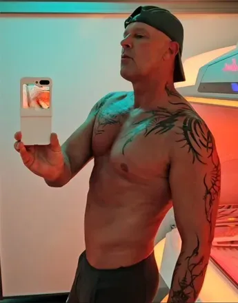 OnlyFans account  u114045990 avatar 1