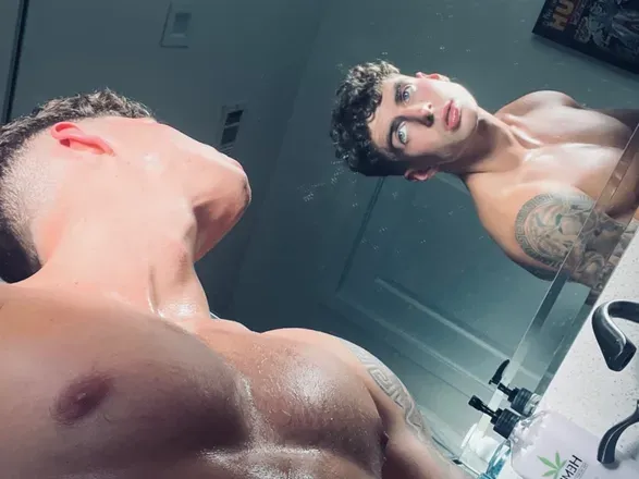 OnlyFans cuenta zachclayton header 2