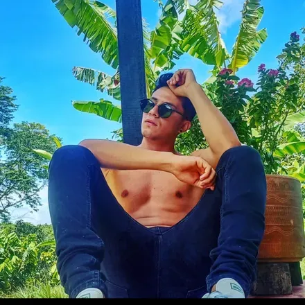 OnlyFans cuenta elianmontana header 2