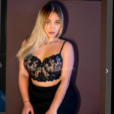 OnlyFans cuenta pomposaxxx header 2