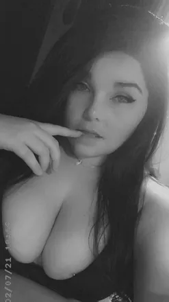 OnlyFans cuenta madammisery88 header 2