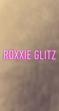OnlyFans cuenta roxxieglitz header 2