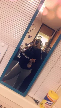 OnlyFans cuenta prettyfeetneena header 2